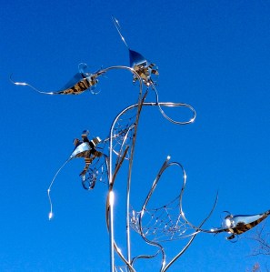 Metal garden sculpture
