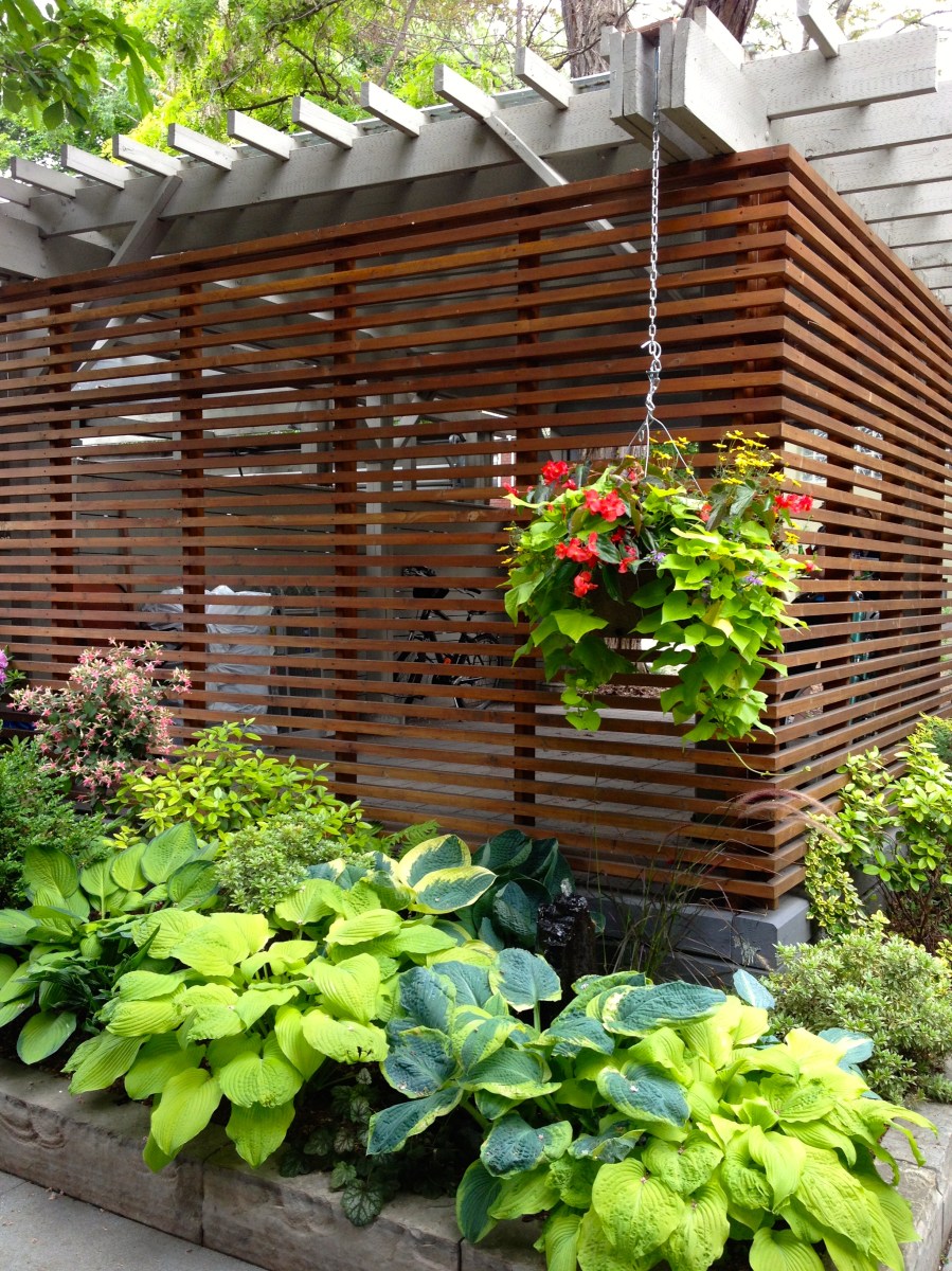 Garage with slatted walls