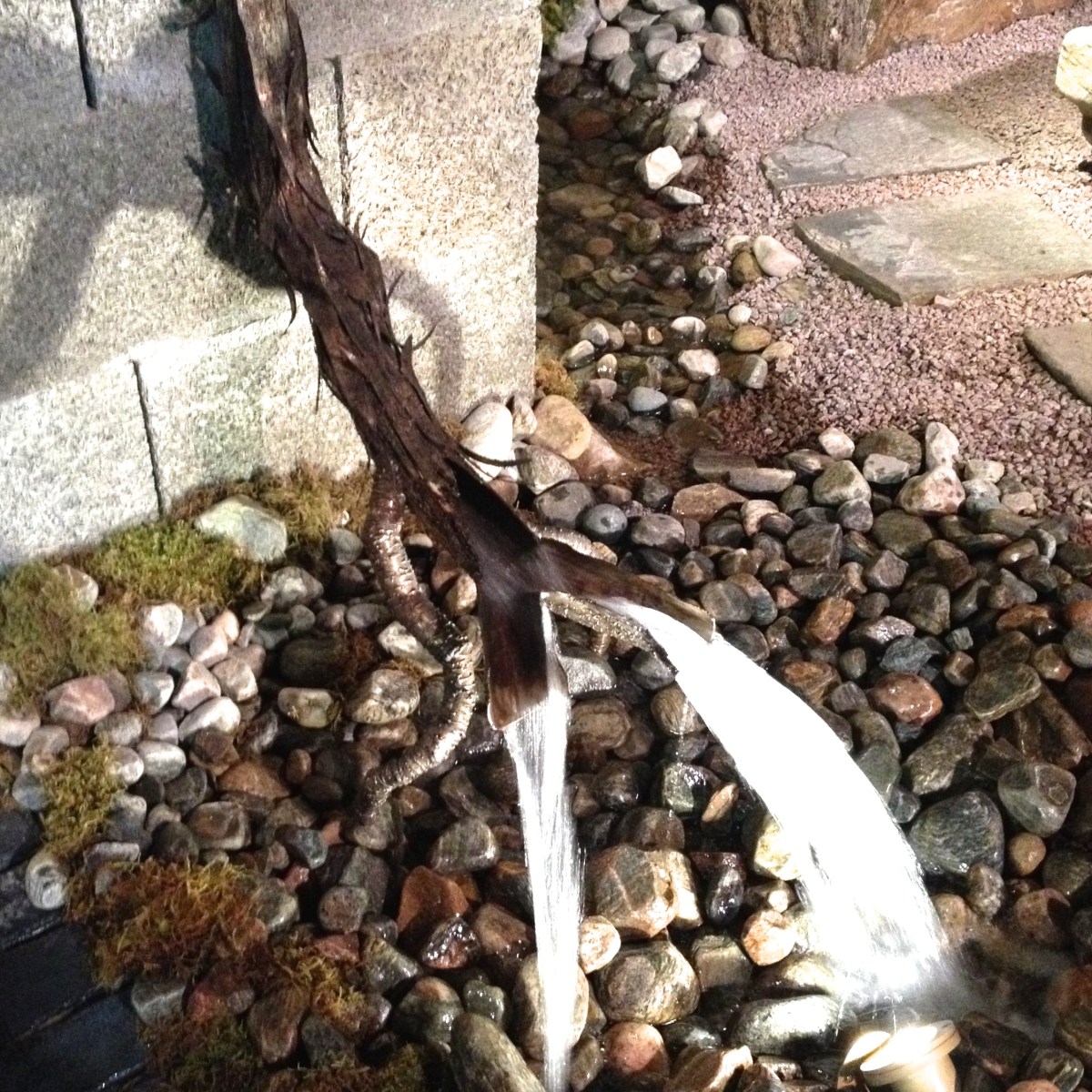 Sculptural drain pipe