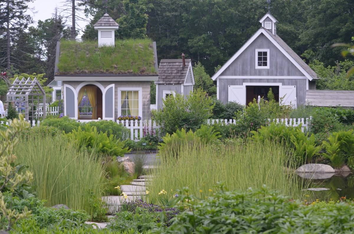 A garden devoted to children features miniature houses.