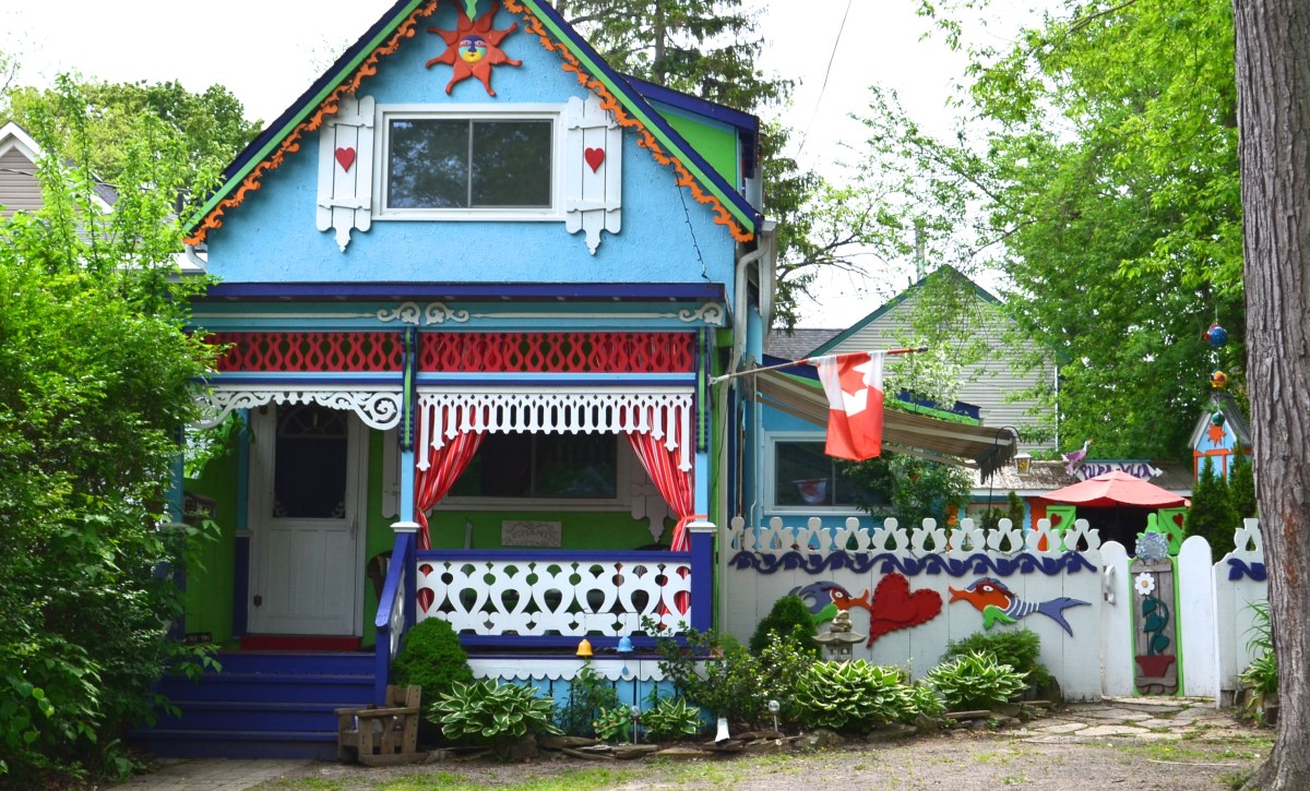 A fence with a humorous maritime theme.