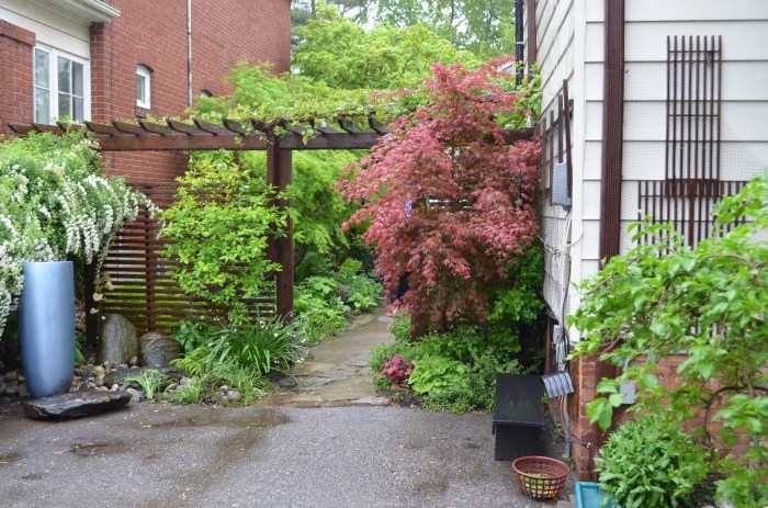 Entrance to side garden