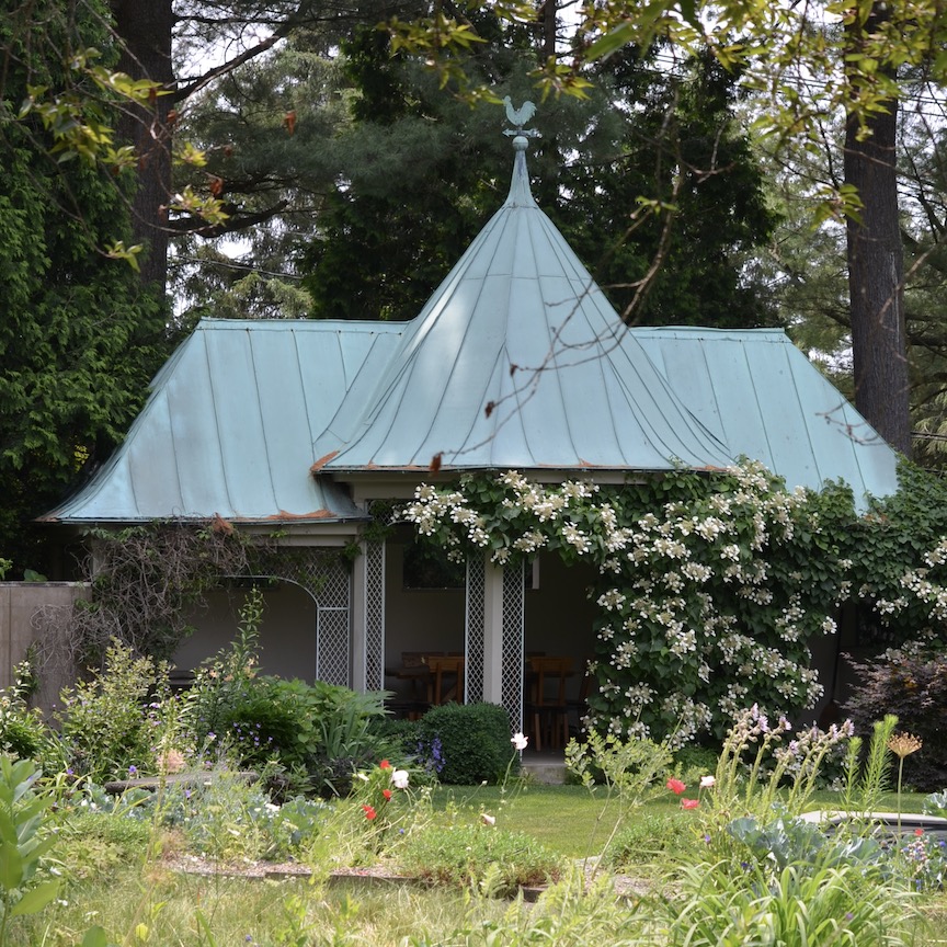 Blue roofed bathing pavilion