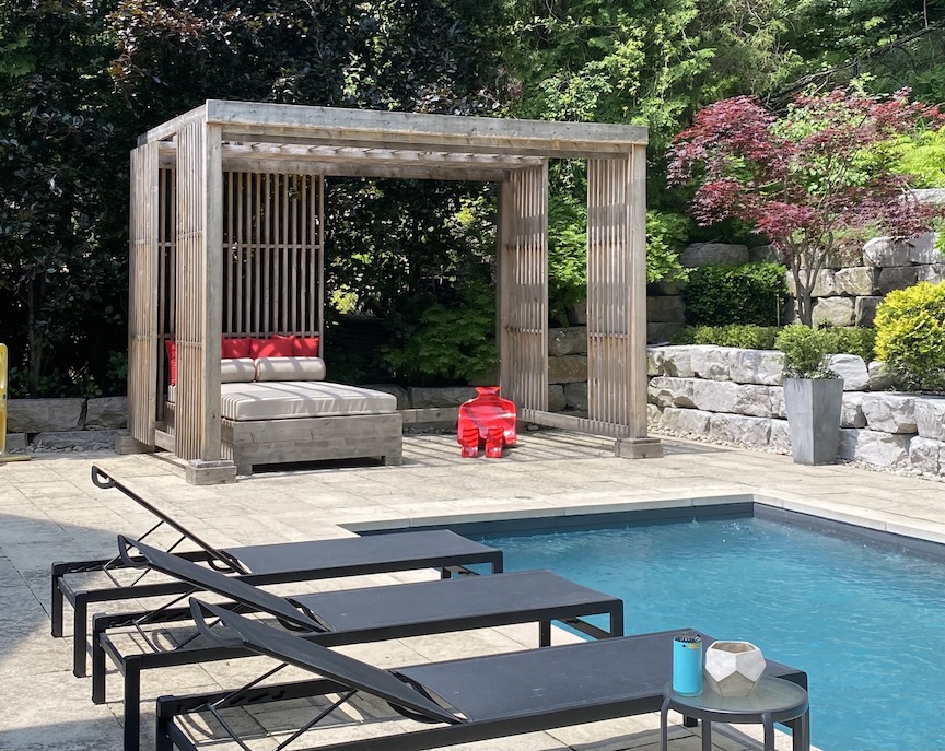 Cabana in reverse ravine garden